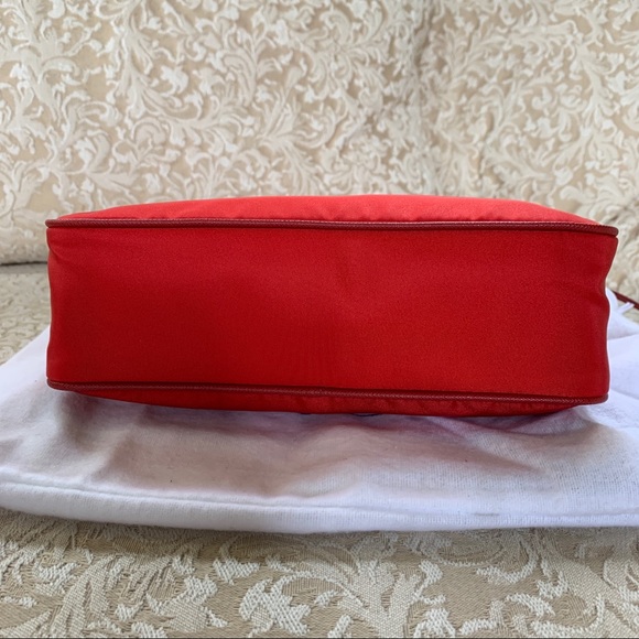 Prada Re Edition - Picture 3 of 13